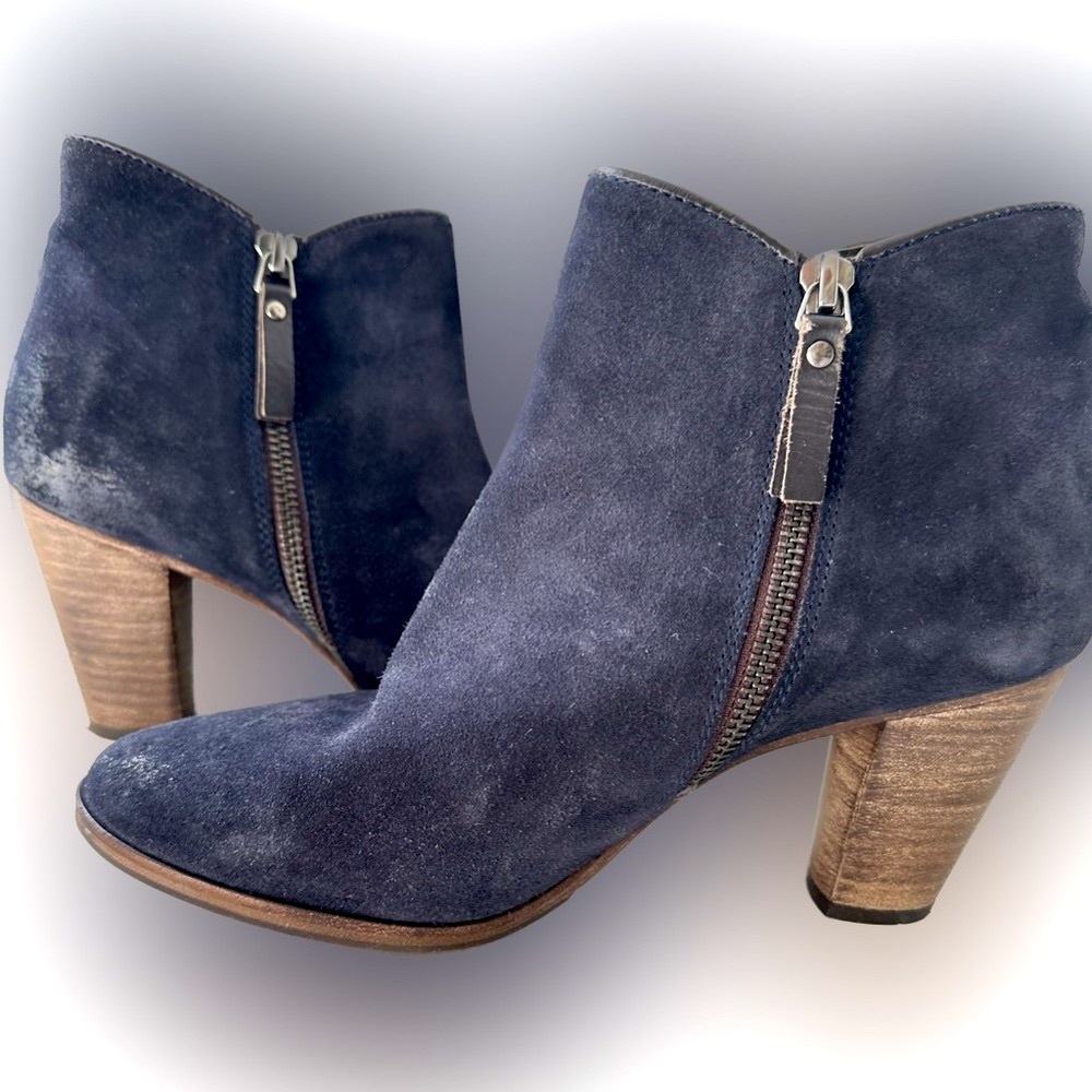 n.d.c. made by hand Navy Suede Boots Size 38.5 (8.5 US) with box